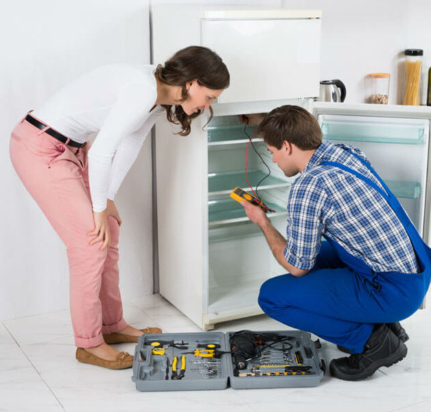 Заміна випарника холодильника Indesit