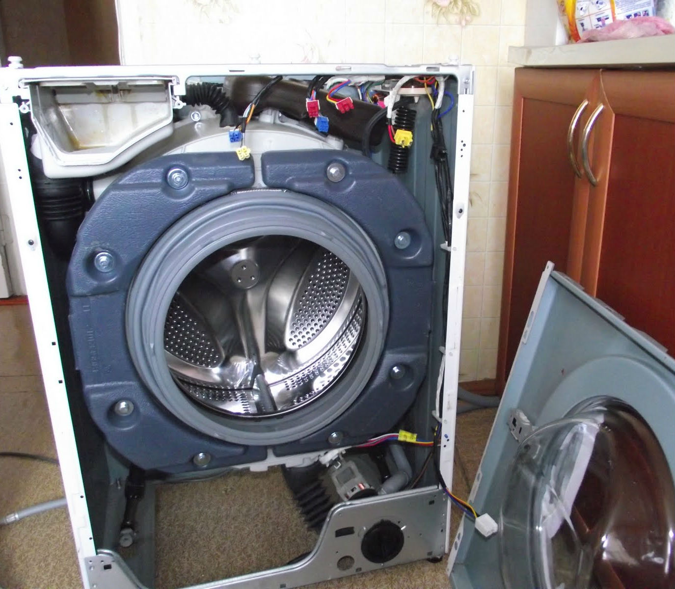Заміна підшипників у пральній машині Hotpoint Ariston