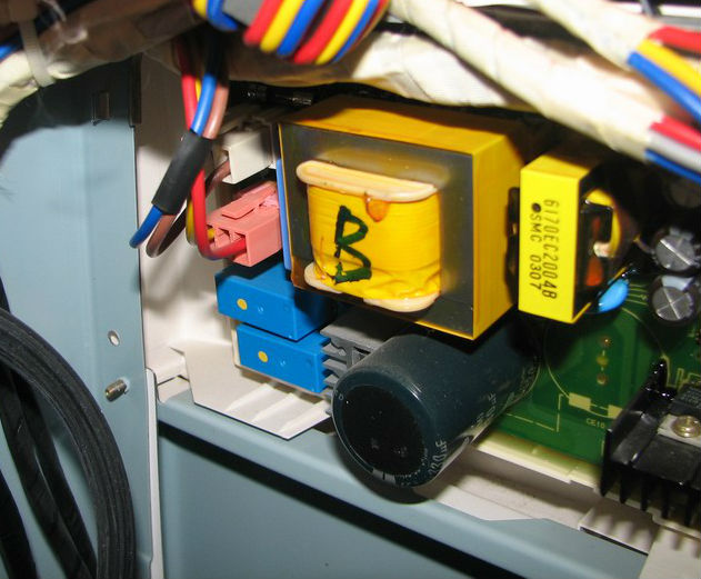 Сервисный центр по ремонту бытовой техники Ремонт плат стиральных машин в Киеве